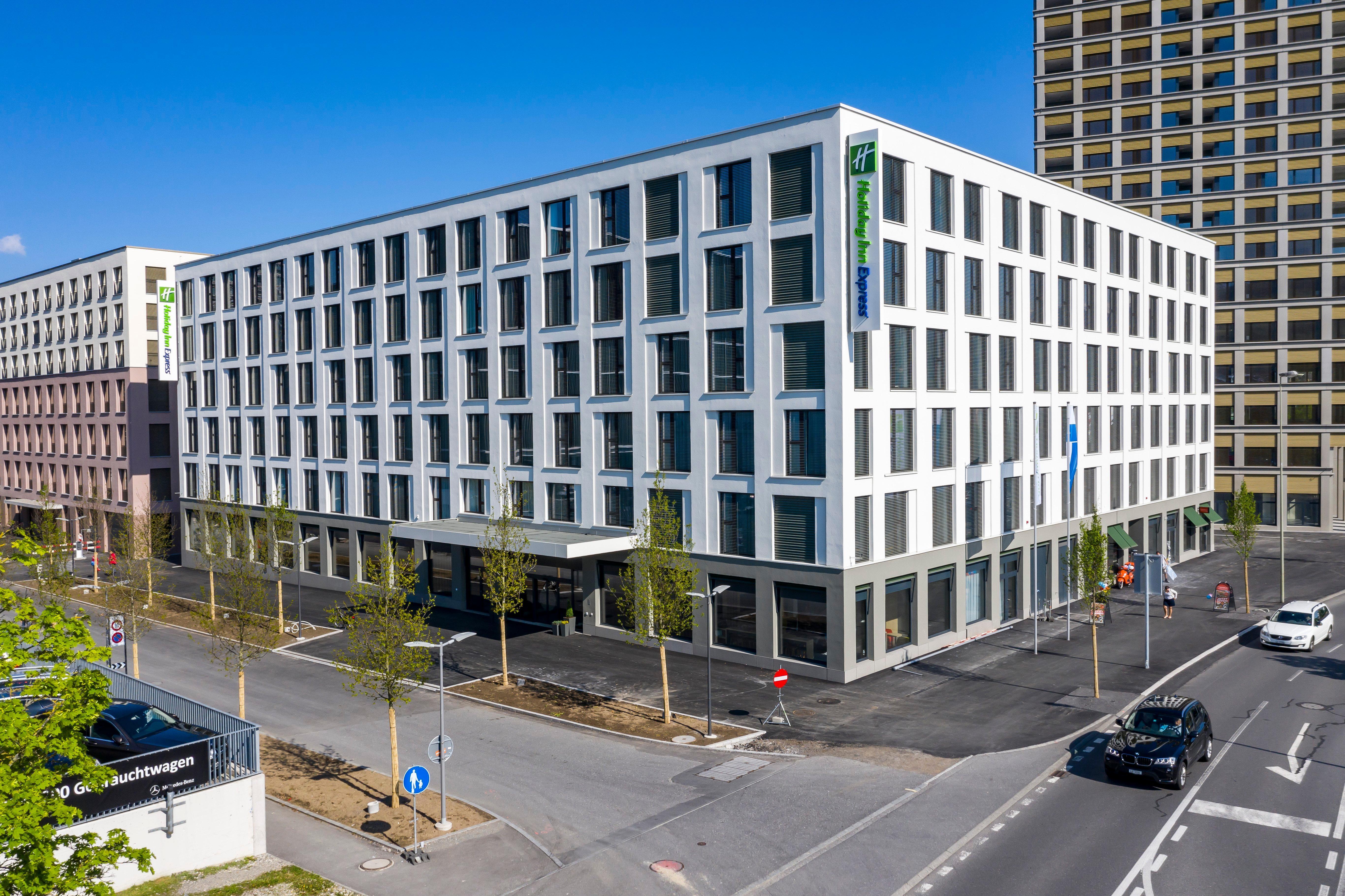 Holiday Inn Express - Luzern - Kriens By Ihg Exterior photo